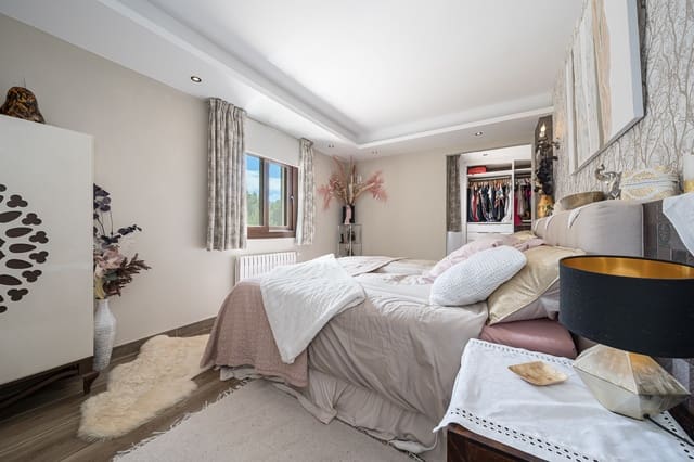 5 soveværelse Finca/Landehus til salg i Calvià med swimmingpool - € 2.170.000 (Ref: 8848954)