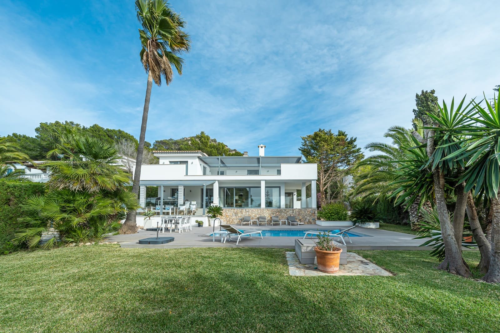 5 soverom Villa til salgs i Santa Ponsa med svømmebasseng - € 3 290 000 (Ref: 8855386)