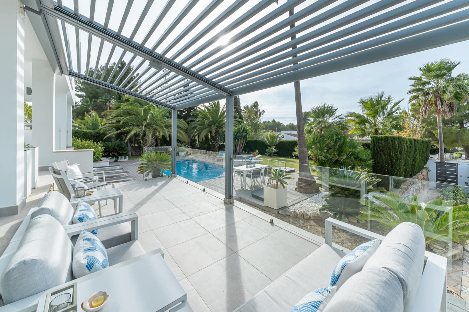 5 soverom Villa til salgs i Santa Ponsa med svømmebasseng - € 3 290 000 (Ref: 8855386)