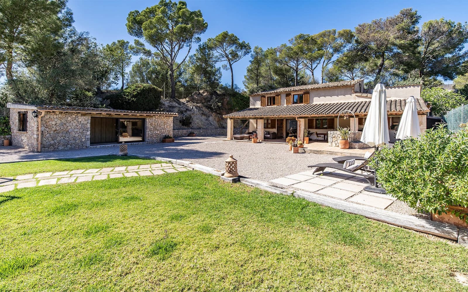 4 bedroom Finca/Country House for sale in Calvia with pool - € 1,995,000 (Ref: 8865360)
