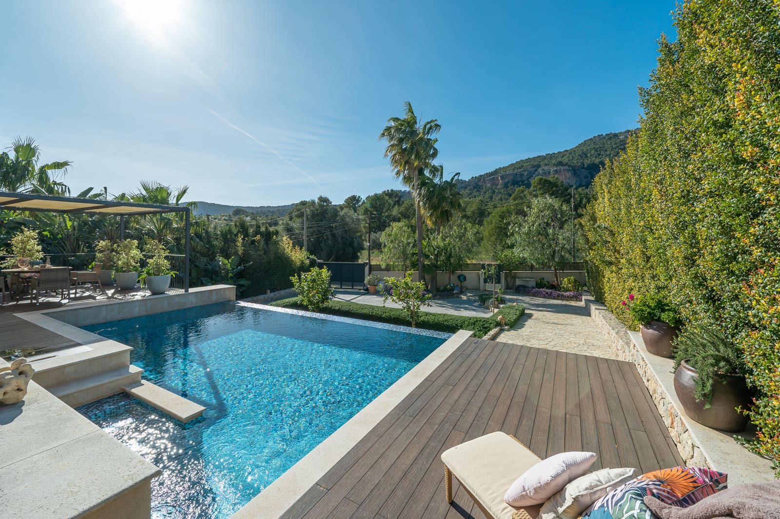 4 soveværelse Finca/Landehus til salg i Es Capdella med swimmingpool - € 2.395.000 (Ref: 8888162)