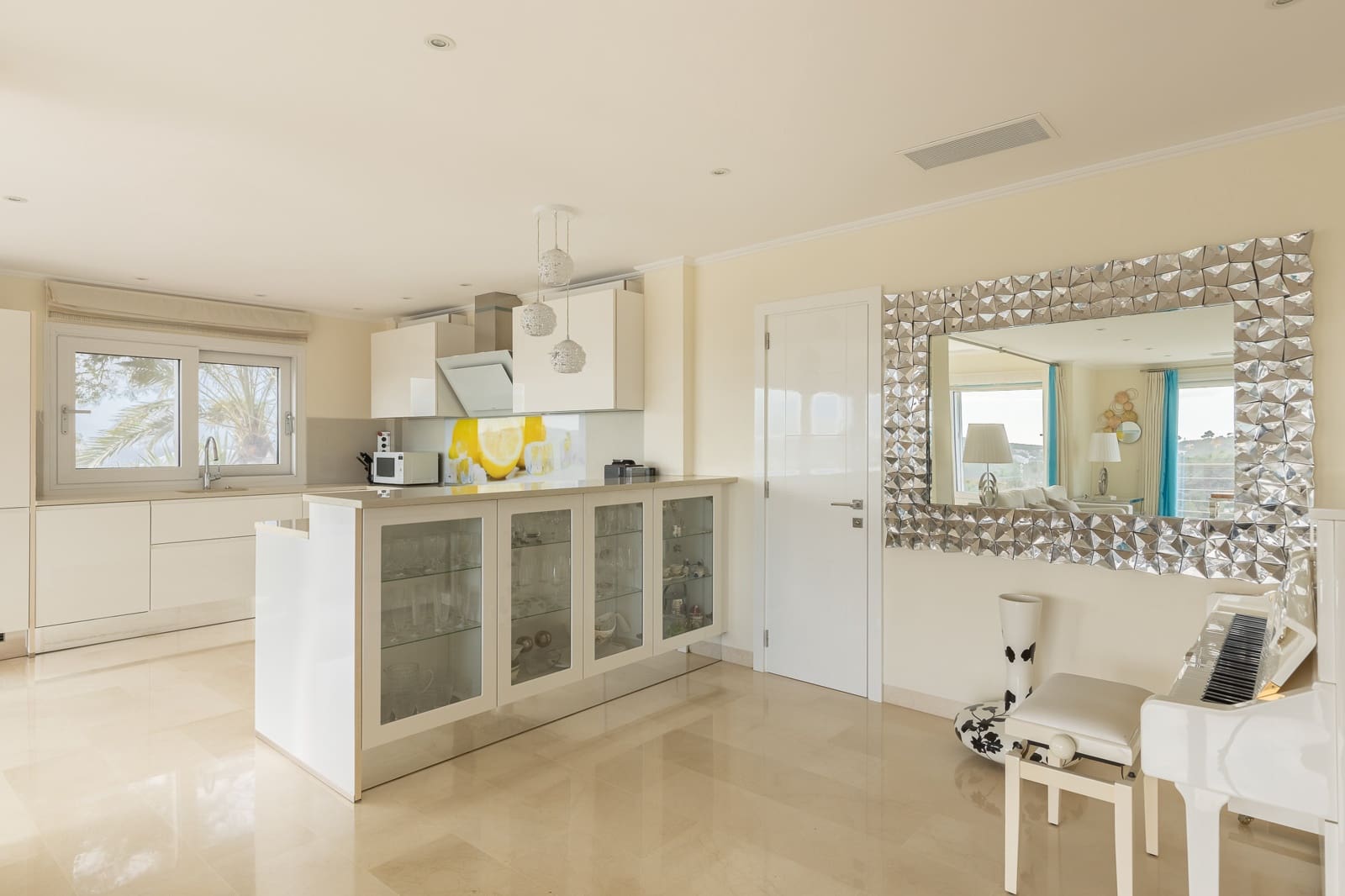 3 soveværelse Villa til salg i Costa de la Calma med swimmingpool - € 2.980.000 (Ref: 8900468)