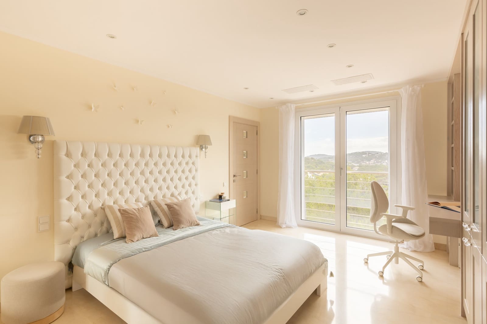 3 soveværelse Villa til salg i Costa de la Calma med swimmingpool - € 2.980.000 (Ref: 8900468)