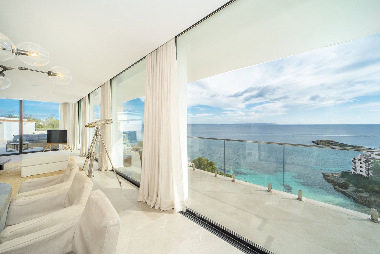 4 bedroom Apartment for sale in Illetas with garage - € 5,490,000 (Ref: 8913238)