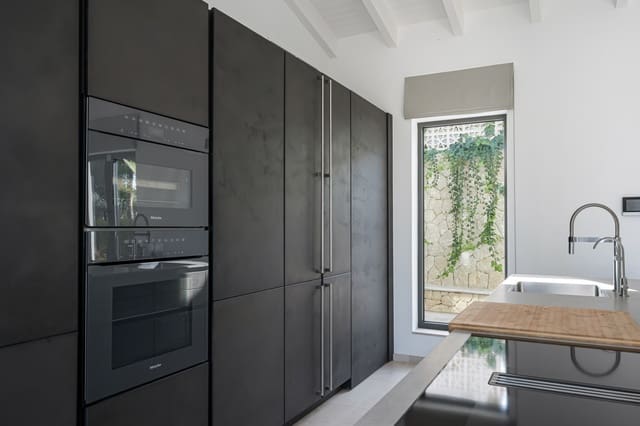 5 sovrum Villa till salu i Santa Ponsa, Calvià med pool - 3 600 000 € (Ref: 8949098)