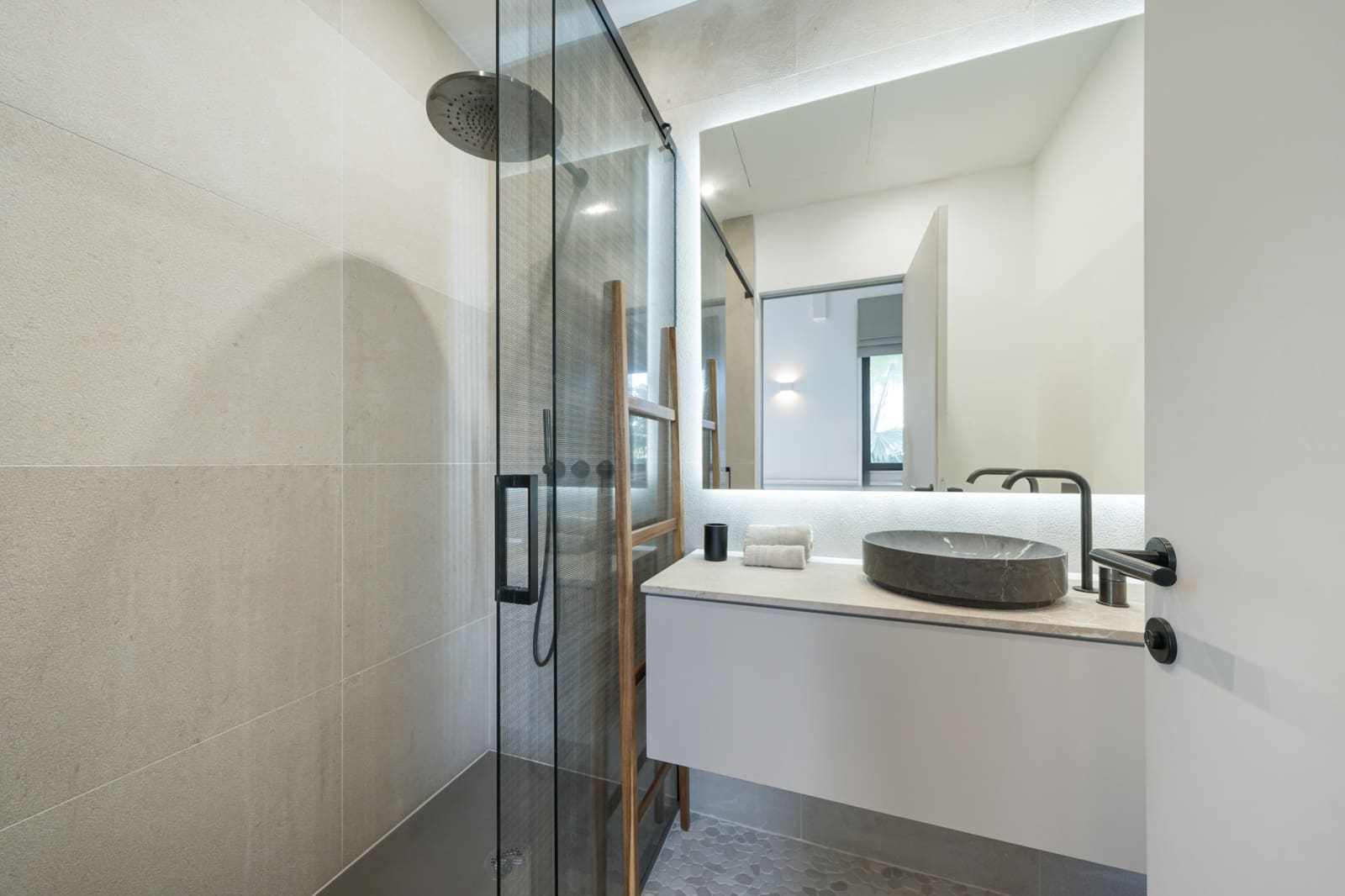 5 soveværelse Villa til salg i Santa Ponsa med swimmingpool - € 3.600.000 (Ref: 8949098)