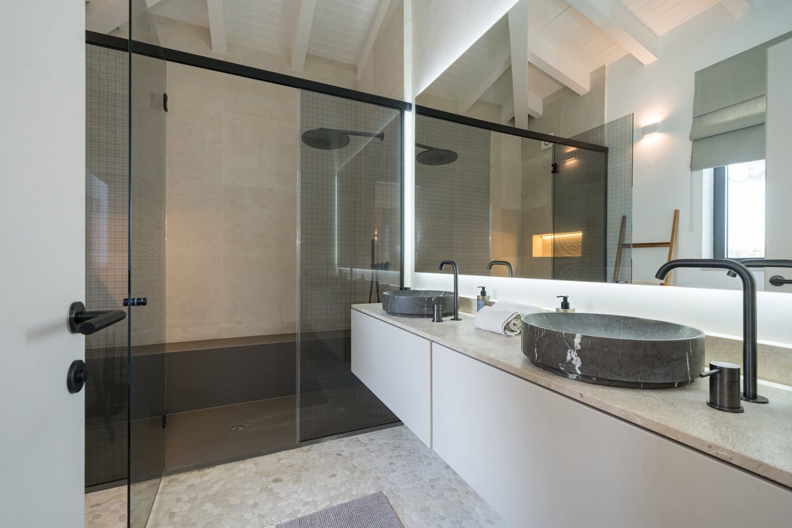 5 bedroom Villa for sale in Santa Ponsa with pool garage - € 3,600,000 (Ref: 8949098)
