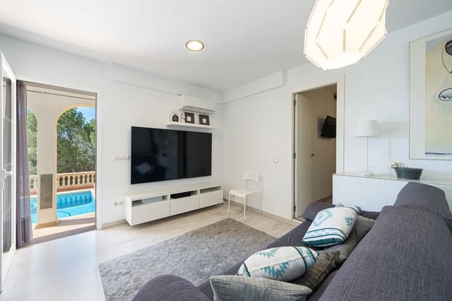 5 soveværelse Villa til salg i Costa de la Calma, Calvià med swimmingpool - € 1.595.000 (Ref: 8949101)