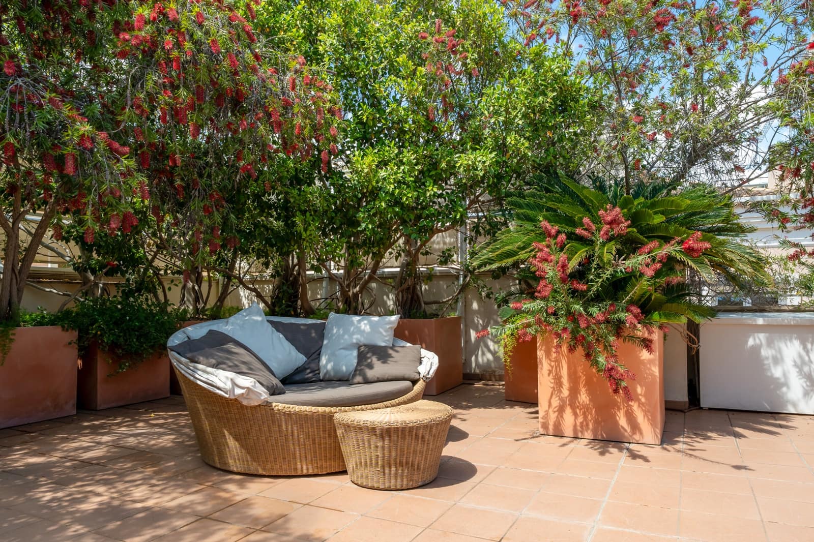 2 bedroom Penthouse for sale in Palma de Mallorca with pool garage - € 1,950,000 (Ref: 8999414)