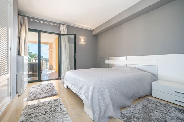 3 slaapkamer Appartement te koop in Santa Ponsa, Calvià - € 1.390.000 (Ref: 9007608)