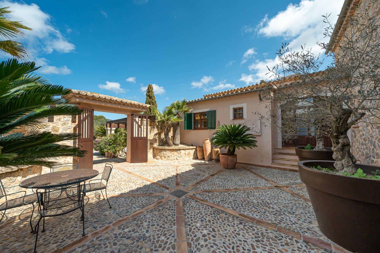 4 soveværelse Finca/Landehus til salg i Calvia med swimmingpool - € 7.250.000 (Ref: 9012445)