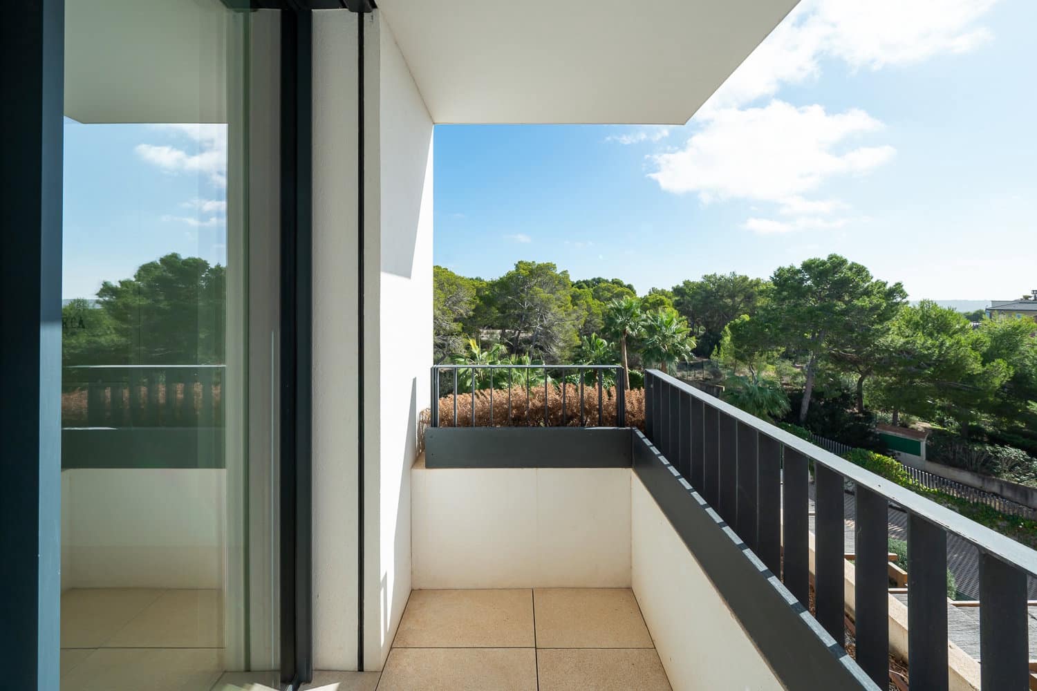 Apartamento de 2 habitaciones en Santa Ponsa en venta con piscina garaje - 2.390.000 € (Ref: 9023851)