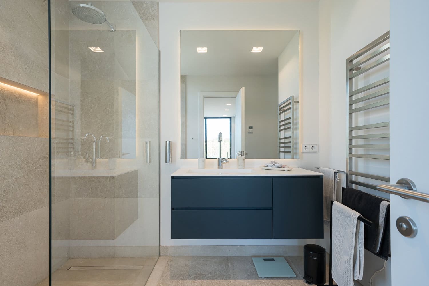 Apartamento de 2 habitaciones en Santa Ponsa en venta con piscina garaje - 2.390.000 € (Ref: 9023851)