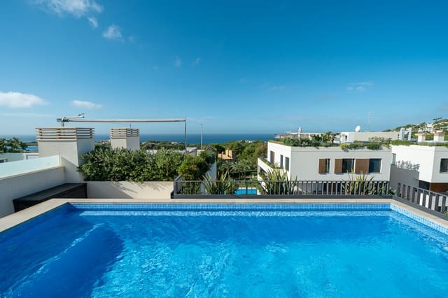 2 soverom Penthouse til salgs i Santa Ponsa, Calvià med svømmebasseng - € 2 390 000 (Ref: 9023851)
