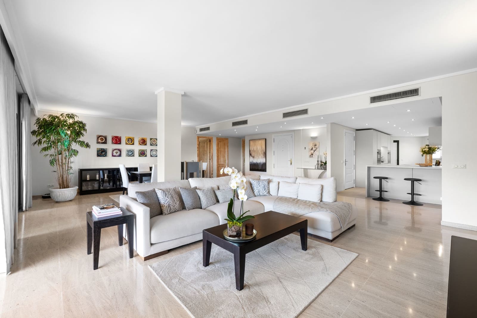 4 soveværelse Lejlighed til salg i Bendinat - € 2.950.000 (Ref: 9029992)