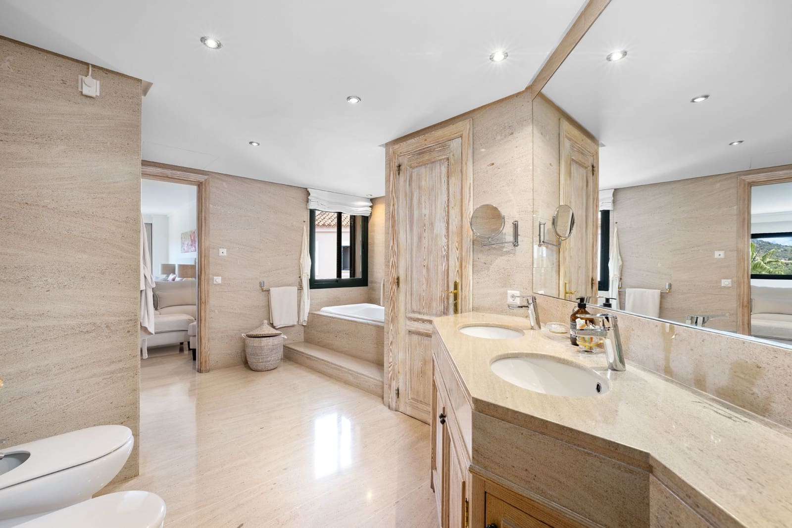 4 soveværelse Lejlighed til salg i Bendinat - € 2.950.000 (Ref: 9029992)