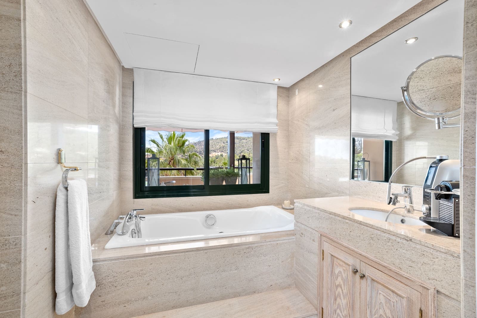 4 soveværelse Lejlighed til salg i Bendinat - € 2.950.000 (Ref: 9029992)