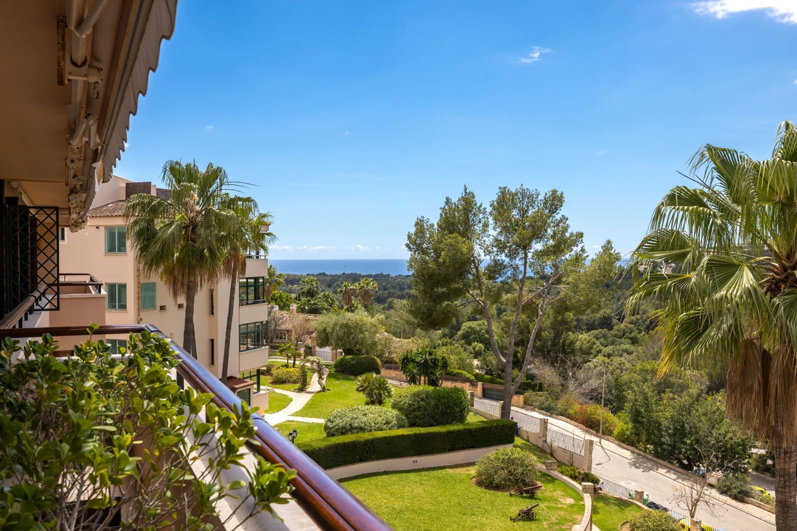 4 soveværelse Lejlighed til salg i Bendinat - € 2.950.000 (Ref: 9029992)