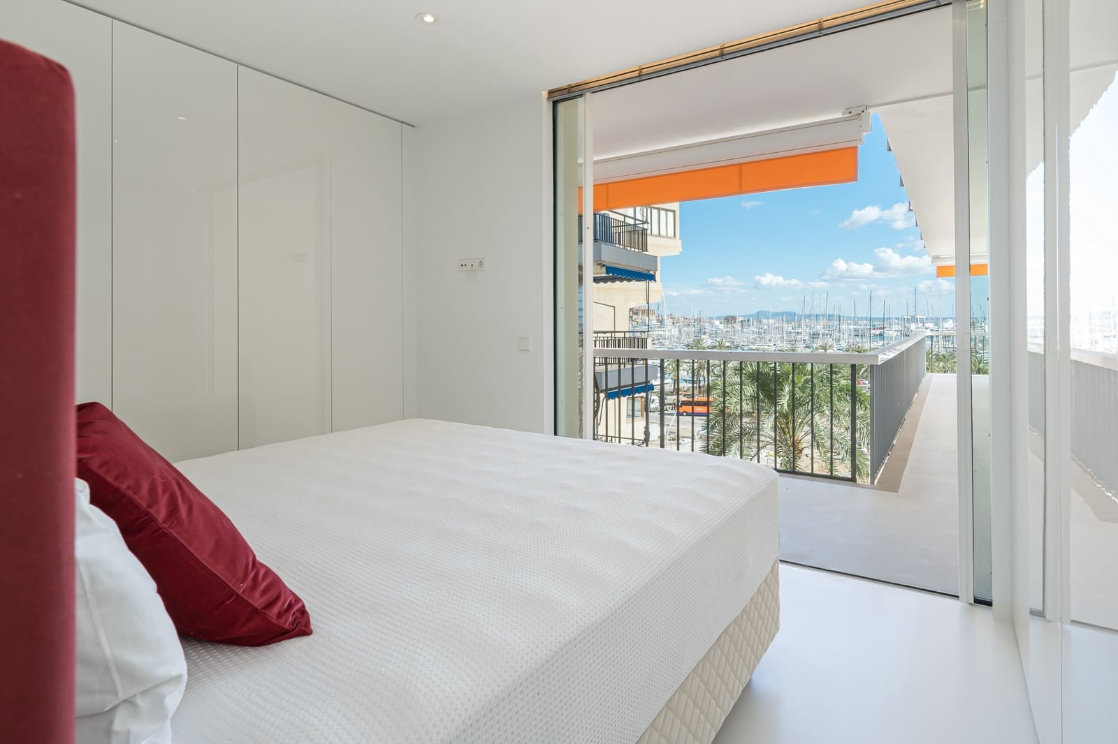 3 bedroom Apartment for sale in Palma de Mallorca - € 1,950,000 (Ref: 9068760)