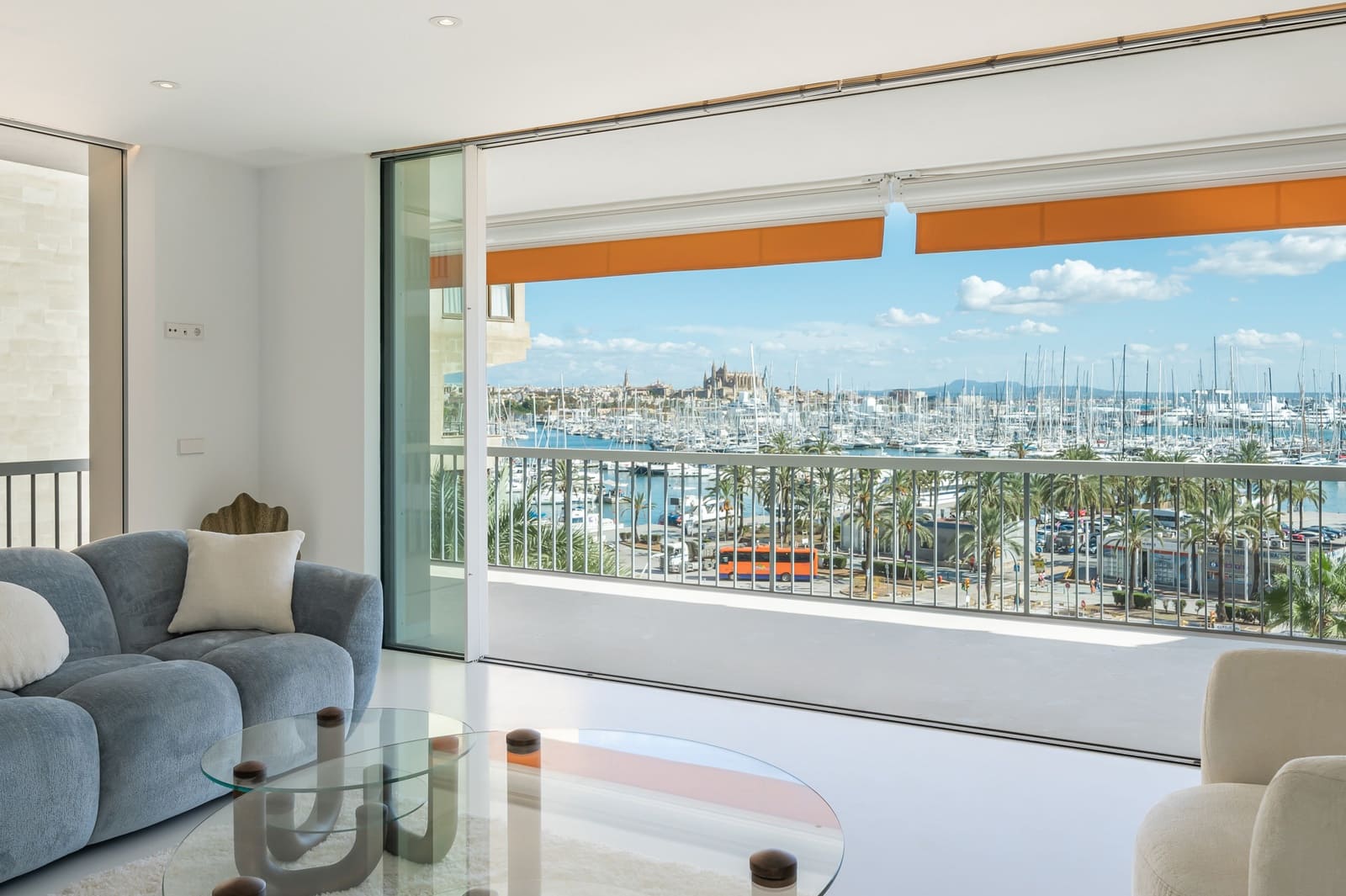 3 bedroom Apartment for sale in Palma de Mallorca - € 1,950,000 (Ref: 9068760)