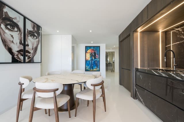 3 bedroom Apartment for sale in Palma de Mallorca - € 1,950,000 (Ref: 9068760)