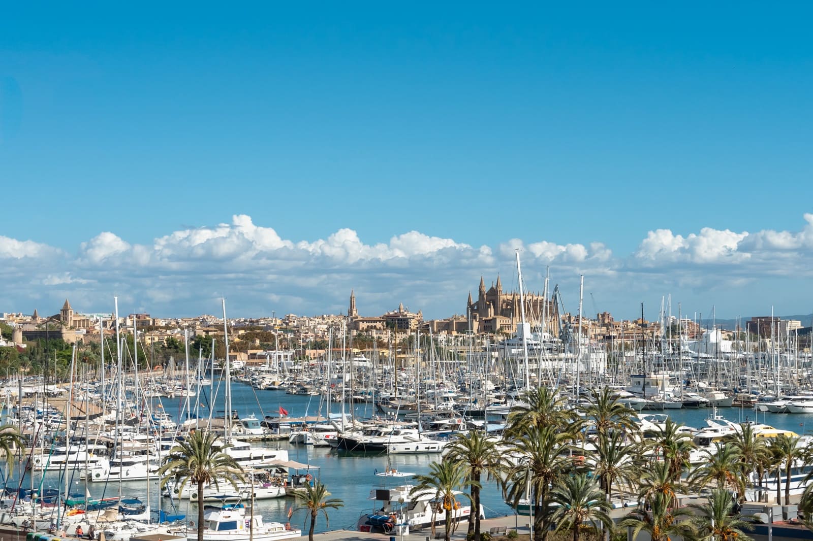 3 bedroom Apartment for sale in Palma de Mallorca - € 1,950,000 (Ref: 9068760)