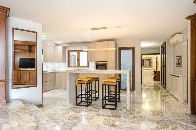 3 Zimmer Apartment zu verkaufen in La Seu, Palma de Mallorca mit Pool Garage - 985.000 € (Ref: 9085218)