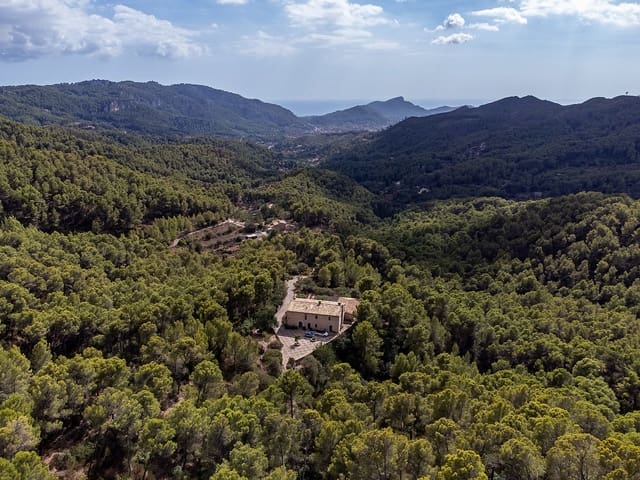 5 bedroom Finca/Country House for sale in Andratx with pool - € 3,950,000 (Ref: 9108594)