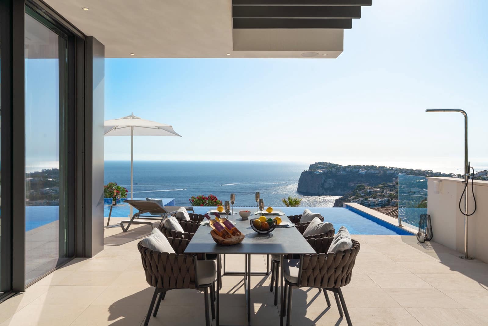6 bedroom Villa for sale in Puerto de Andratx with pool garage - € 11,600,000 (Ref: 9163661)