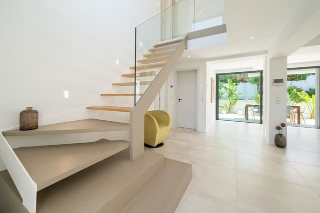 3 soveværelse Villa til salg i Palmanova, Calvià med swimmingpool - € 2.300.000 (Ref: 9163662)