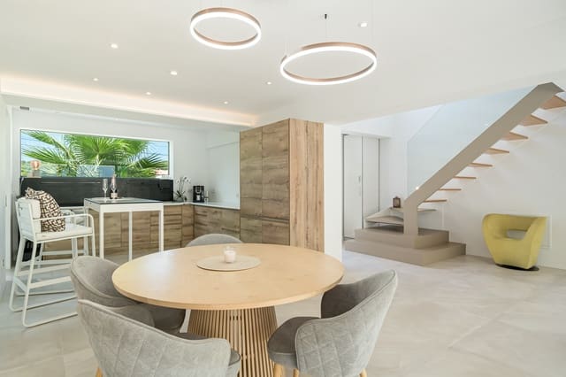 3 soveværelse Villa til salg i Palmanova, Calvià med swimmingpool - € 2.300.000 (Ref: 9163662)