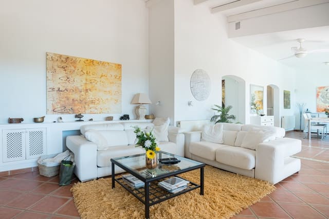 3 soveværelse Villa til salg i Costa de la Calma, Calvià med swimmingpool - € 1.980.000 (Ref: 9227082)