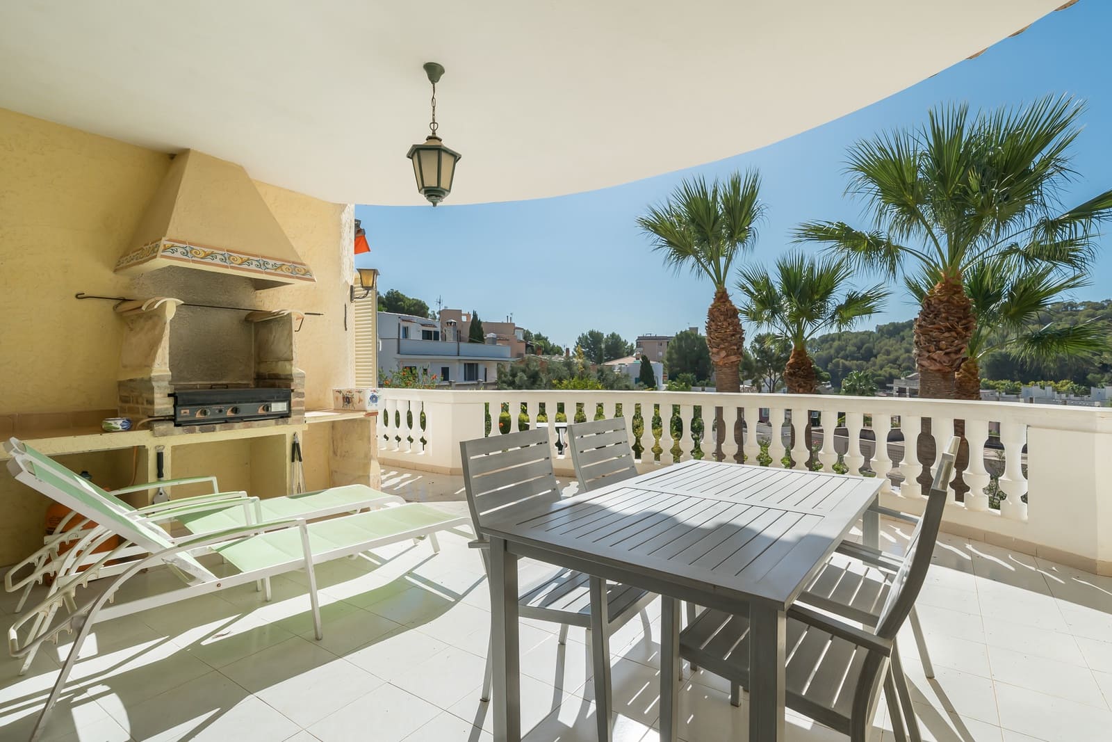 5 bedroom Villa for sale in Peguera / Paguera - € 1,100,000 (Ref: 9236396)