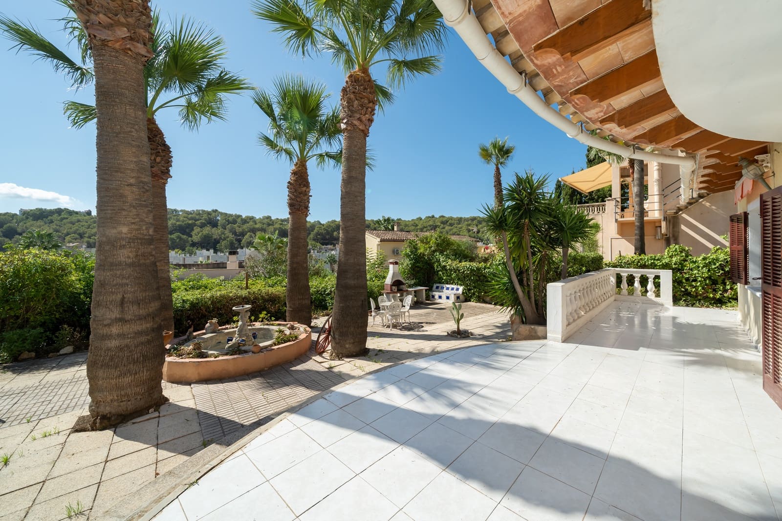 5 bedroom Villa for sale in Peguera / Paguera - € 1,100,000 (Ref: 9236396)