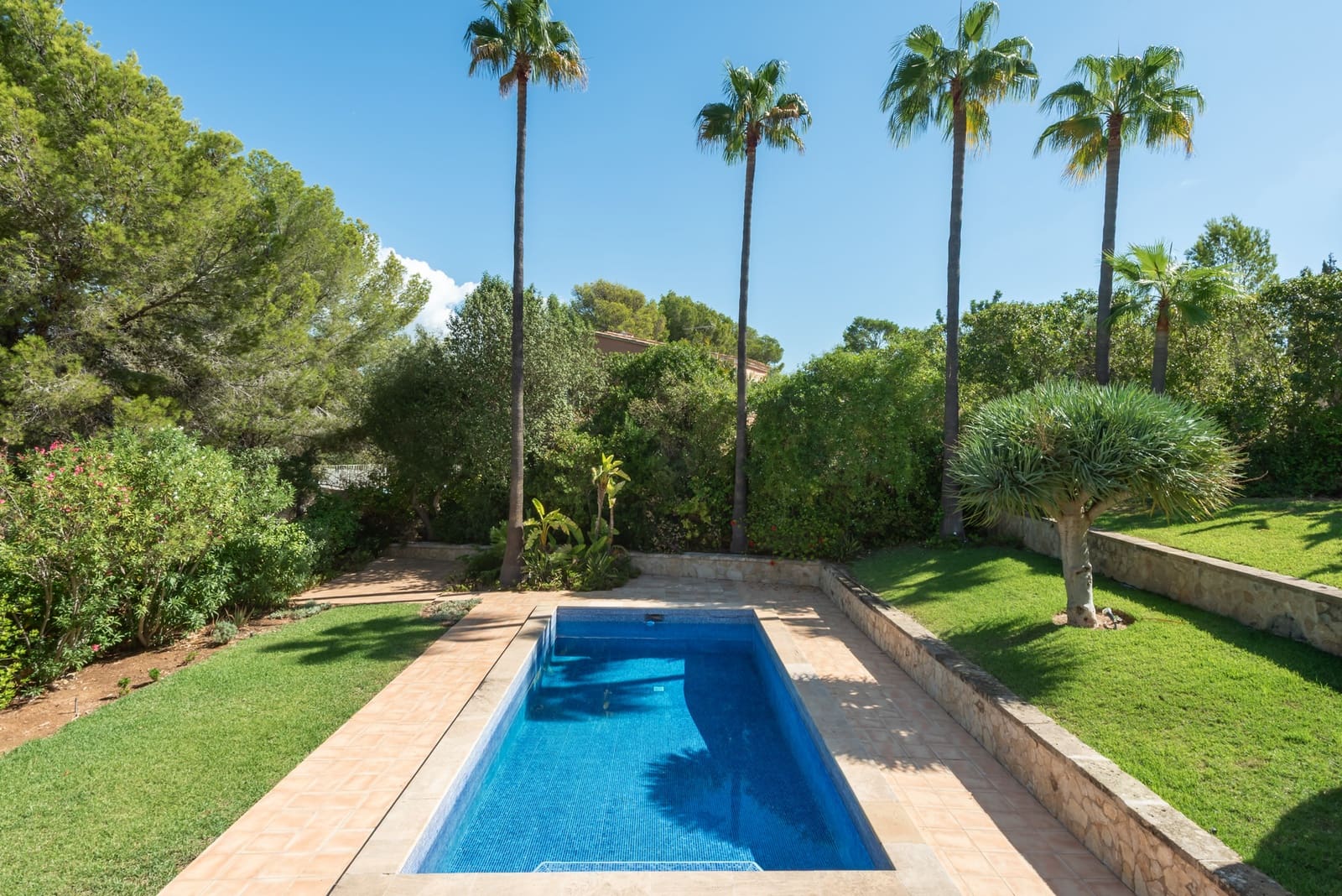 Chalet de 3 habitaciones en Santa Ponsa en venta con piscina - 1.850.000 € (Ref: 9239675)