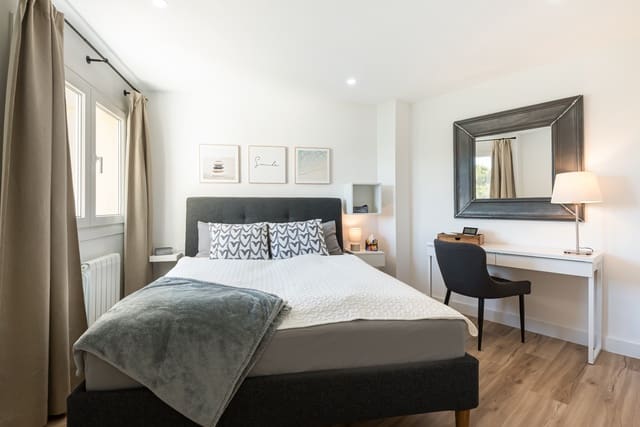 3 soveværelse Lejlighed til salg i Cala Vinyes / Cala Vinyas / Cala Viñas, Calvià - € 990.000 (Ref: 9242852)