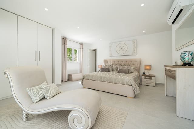 5 bedroom Villa for sale in Es Capdella, Calvià - € 2,395,000 (Ref: 9265387)