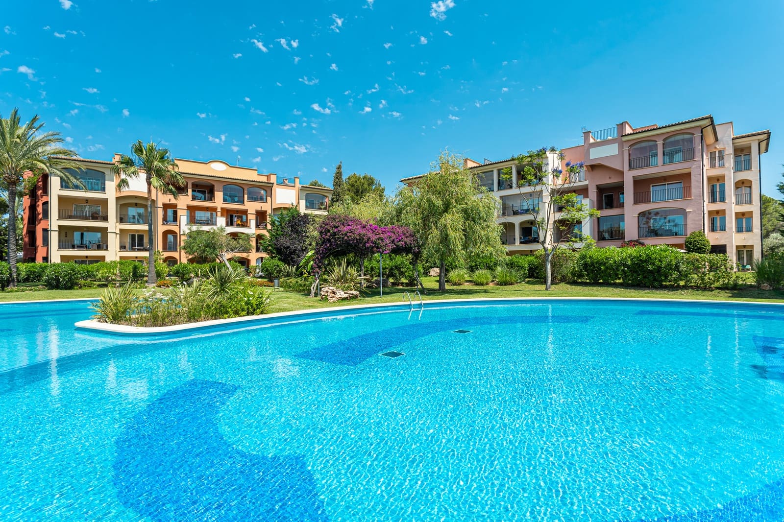 2 bedroom Apartment for sale in Santa Ponsa with pool - € 910,000 (Ref: 9296731)