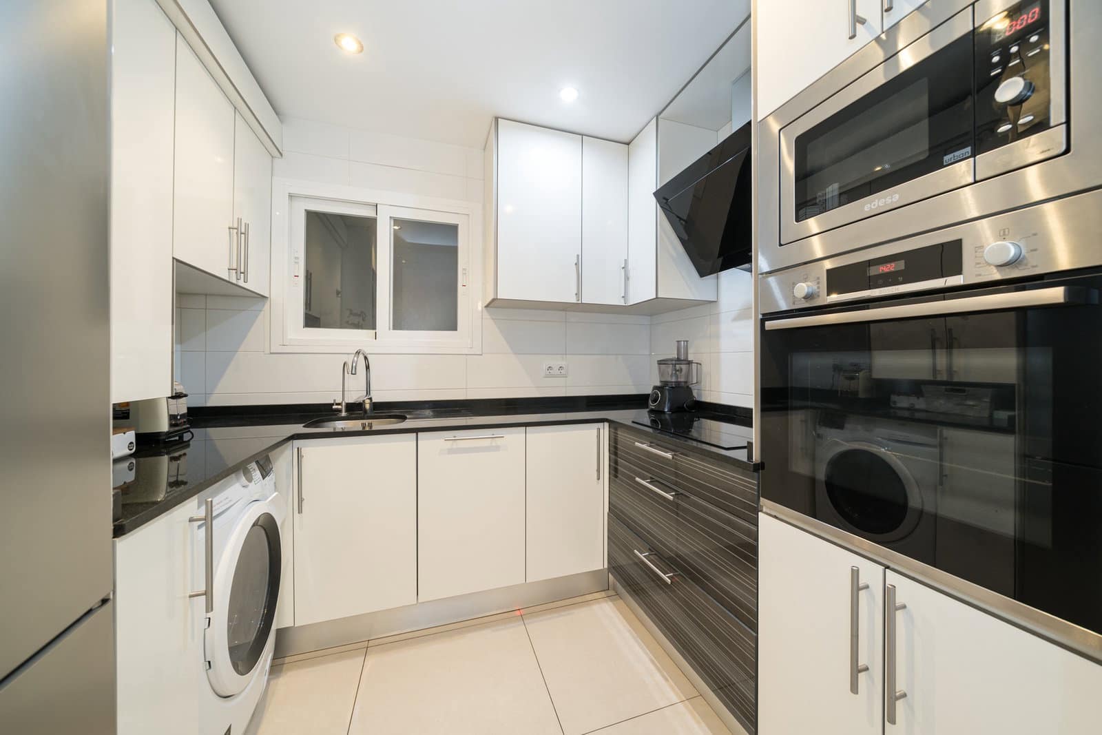 2 soveværelse Lejlighed til salg i Cala Vinyes / Cala Vinyas / Cala Vinas med garage - € 649.000 (Ref: 9330483)