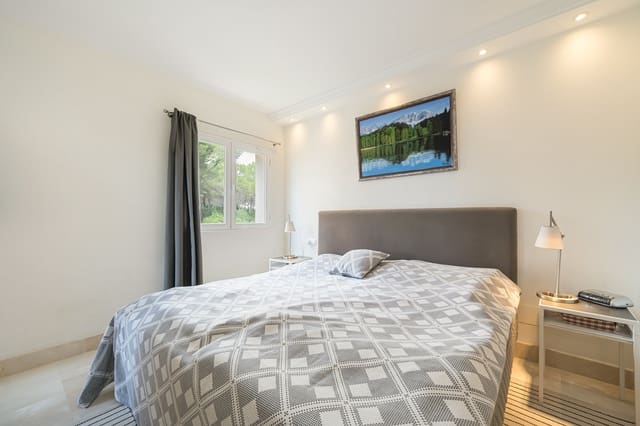 3 slaapkamer Appartement te koop in Santa Ponsa, Calvià met zwembad - € 895.000 (Ref: 9337780)