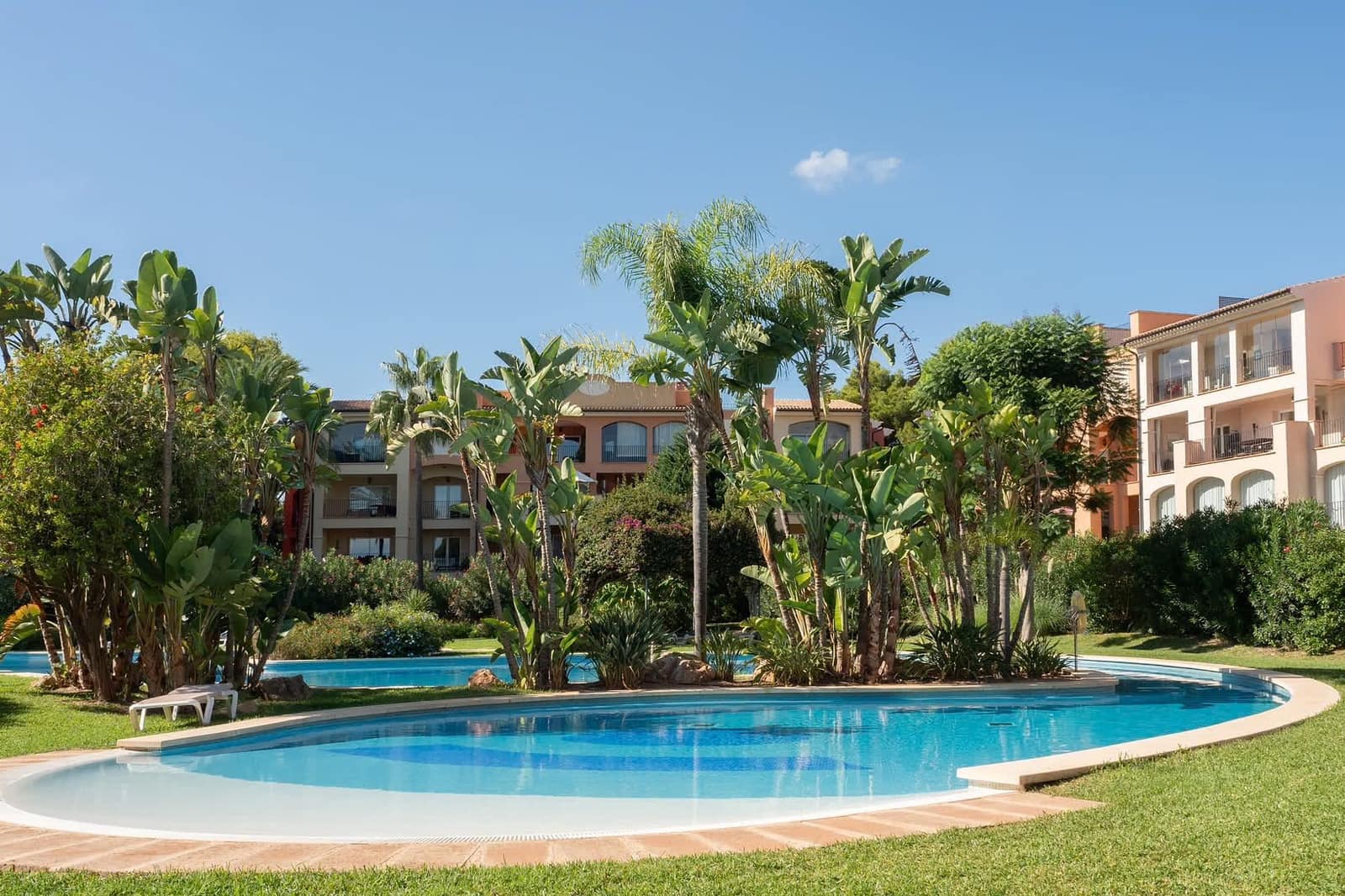 3 slaapkamer Appartement te koop in Santa Ponsa met zwembad - € 895.000 (Ref: 9337780)