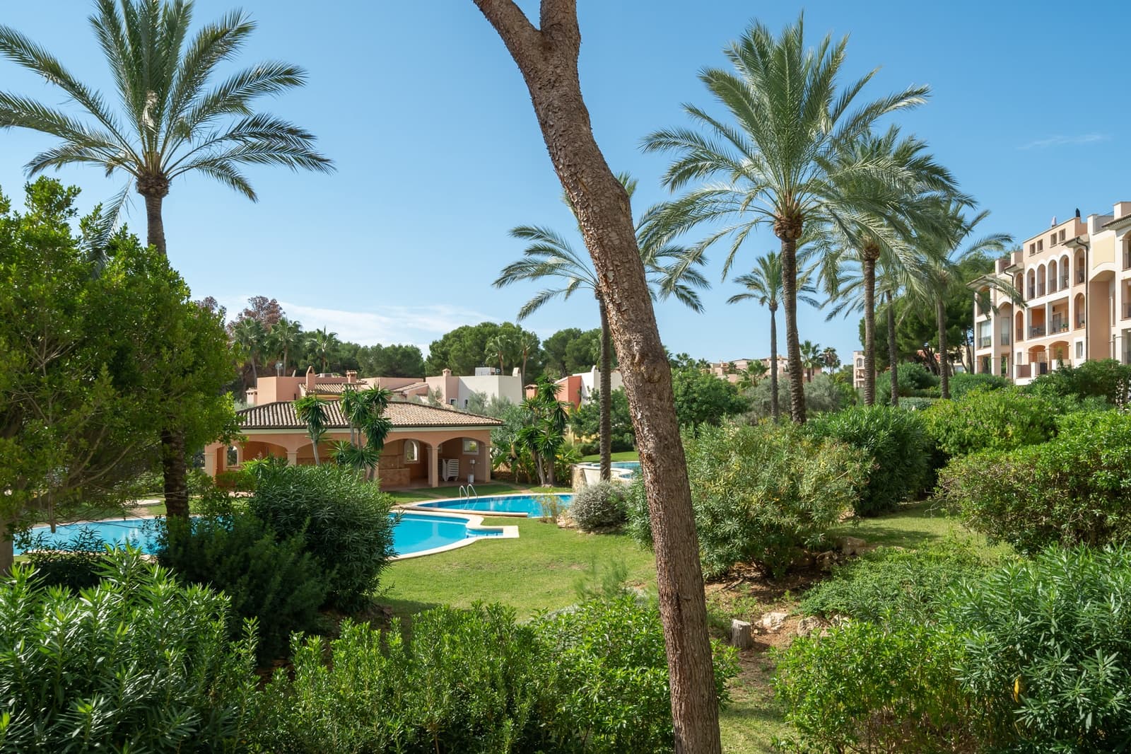 3 slaapkamer Appartement te koop in Santa Ponsa met zwembad - € 895.000 (Ref: 9337780)