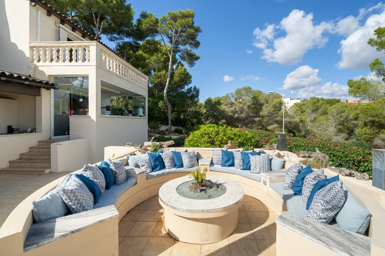4 bedroom Villa for sale in Portals Vells with pool - € 2,350,000 (Ref: 9357097)