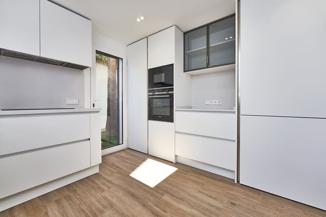 3 soveværelse Villa til salg i Santa Ponsa, Calvià med swimmingpool - € 1.750.000 (Ref: 9357098)