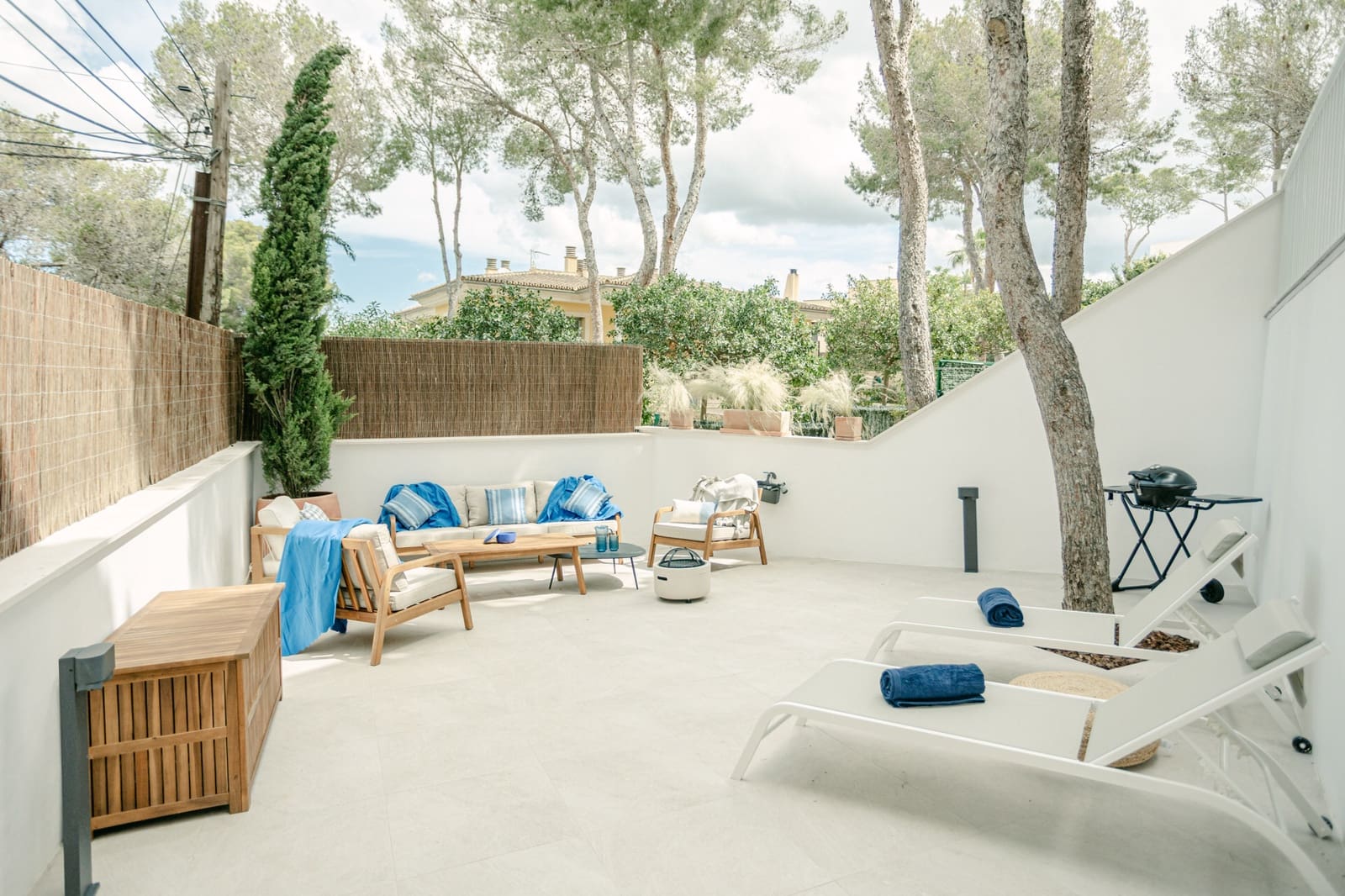 2 bedroom Apartment for sale in Santa Ponsa - € 975,000 (Ref: 9385208)