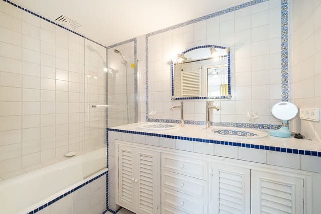 4 soveværelse Byhus til salg i Costa de la Calma, Calvià - € 1.200.000 (Ref: 9422057)