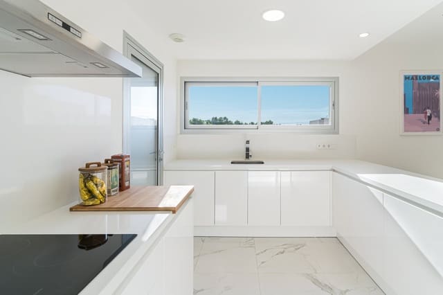 3 sypialnia Apartament na sprzedaż w Santa Ponsa, Calvià z basenem garażem - 1 250 000 € (Ref: 9474734)