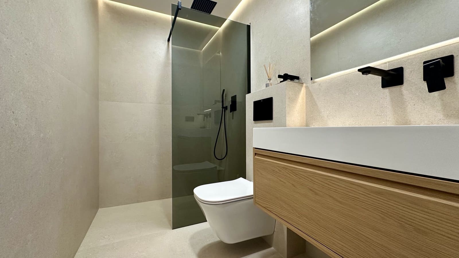 2 soveværelse Lejlighed til salg i Santa Ponsa med swimmingpool - € 525.000 (Ref: 9551051)