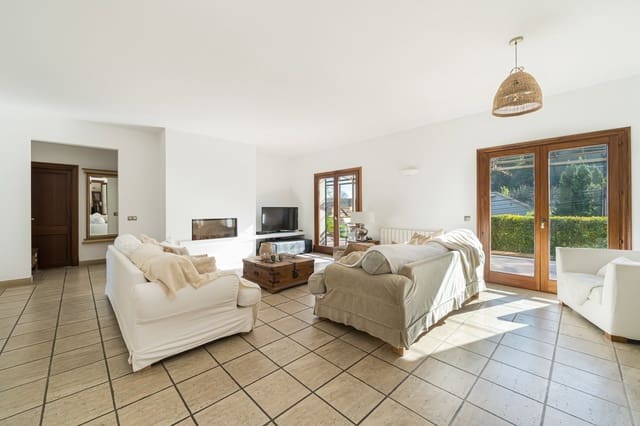 5 bedroom Finca/Country House for sale in Es Capdella, Calvià with pool garage - € 1,995,000 (Ref: 9585955)