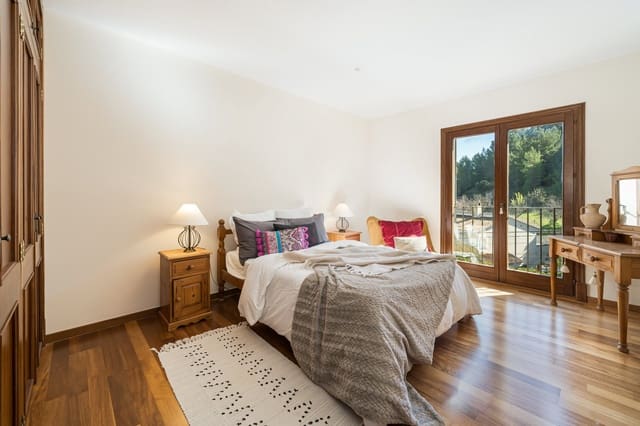 5 bedroom Finca/Country House for sale in Es Capdella, Calvià with pool garage - € 1,995,000 (Ref: 9585955)